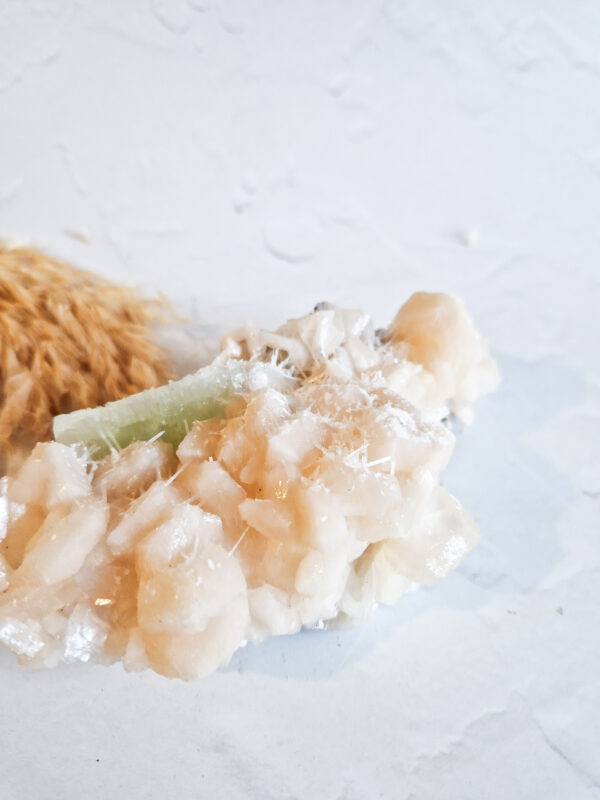 Apofyliet met stilbiet cluster