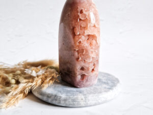 Roze amethist sculptuur #9 (roze chalcedoon)