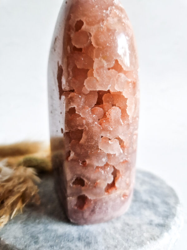 Roze amethist sculptuur #9 (roze chalcedoon)