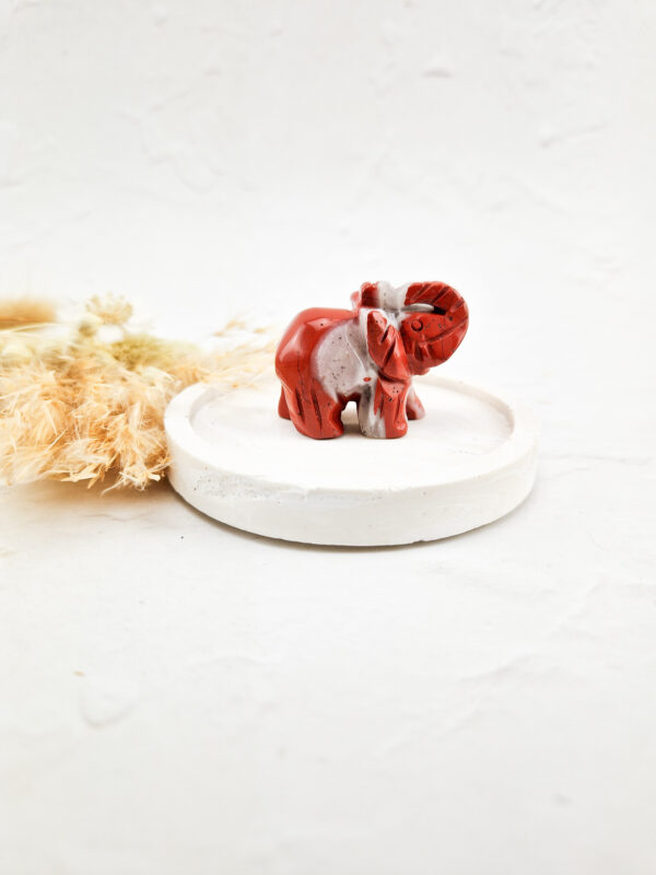 rode jaspis olifant