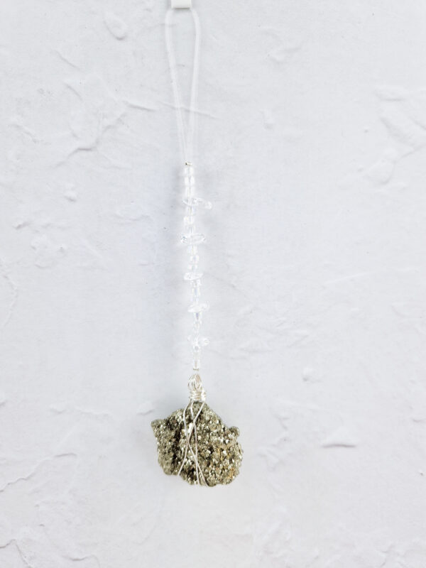 Handmade wandhanger met pyriet en bergkristal #1 - Afbeelding 3