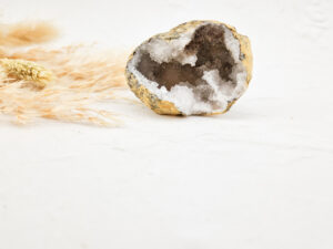 Halve kwarts geode