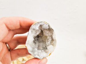halve kwarts geode