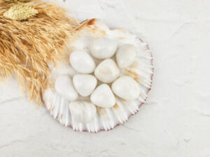 Witte agaat knuffelsteen