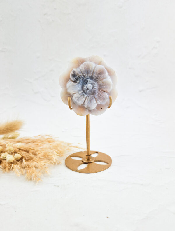 Bloemagaat bloem op standaard