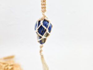 Macrame sleutelhanger sodaliet #1