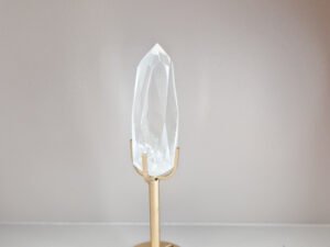 Bergkristal diamant op standaard