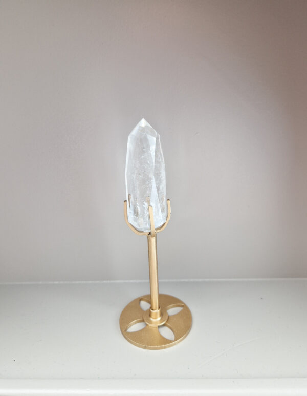 Bergkristal diamant op standaard