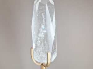 Bergkristal diamant op standaard