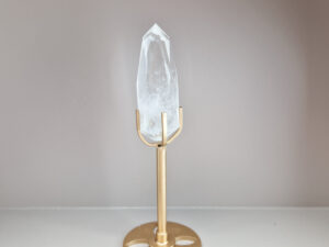 Bergkristal diamant op standaard