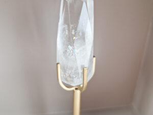 Bergkristal diamant op standaard