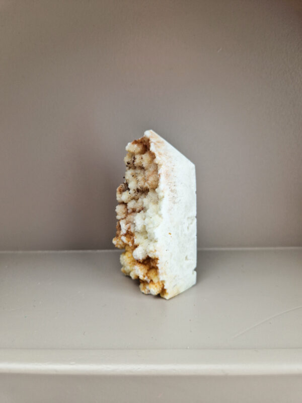 Witte calciet toren
