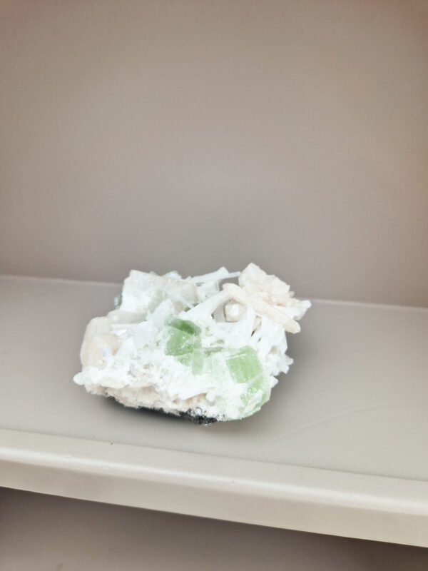 Apofylliet met stilbiet cluster