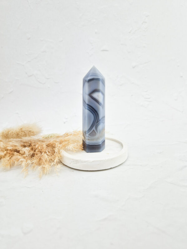 Blauw/grijze agaat toren