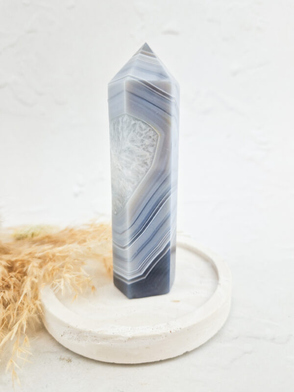 Blauw/grijze agaat toren