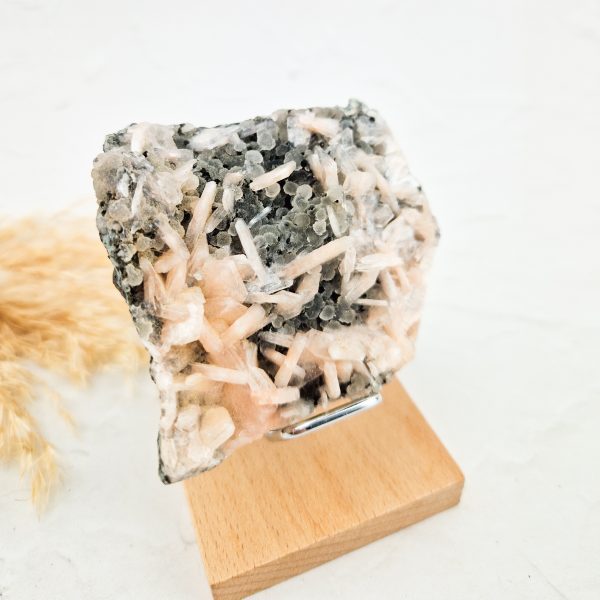 Chalcedoon met stilbiet cluster
