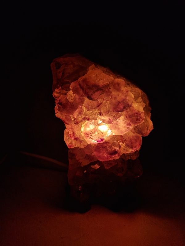 Amethist cluster lamp
