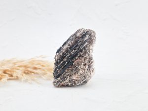 Toermalijn sculptuur (ruw)