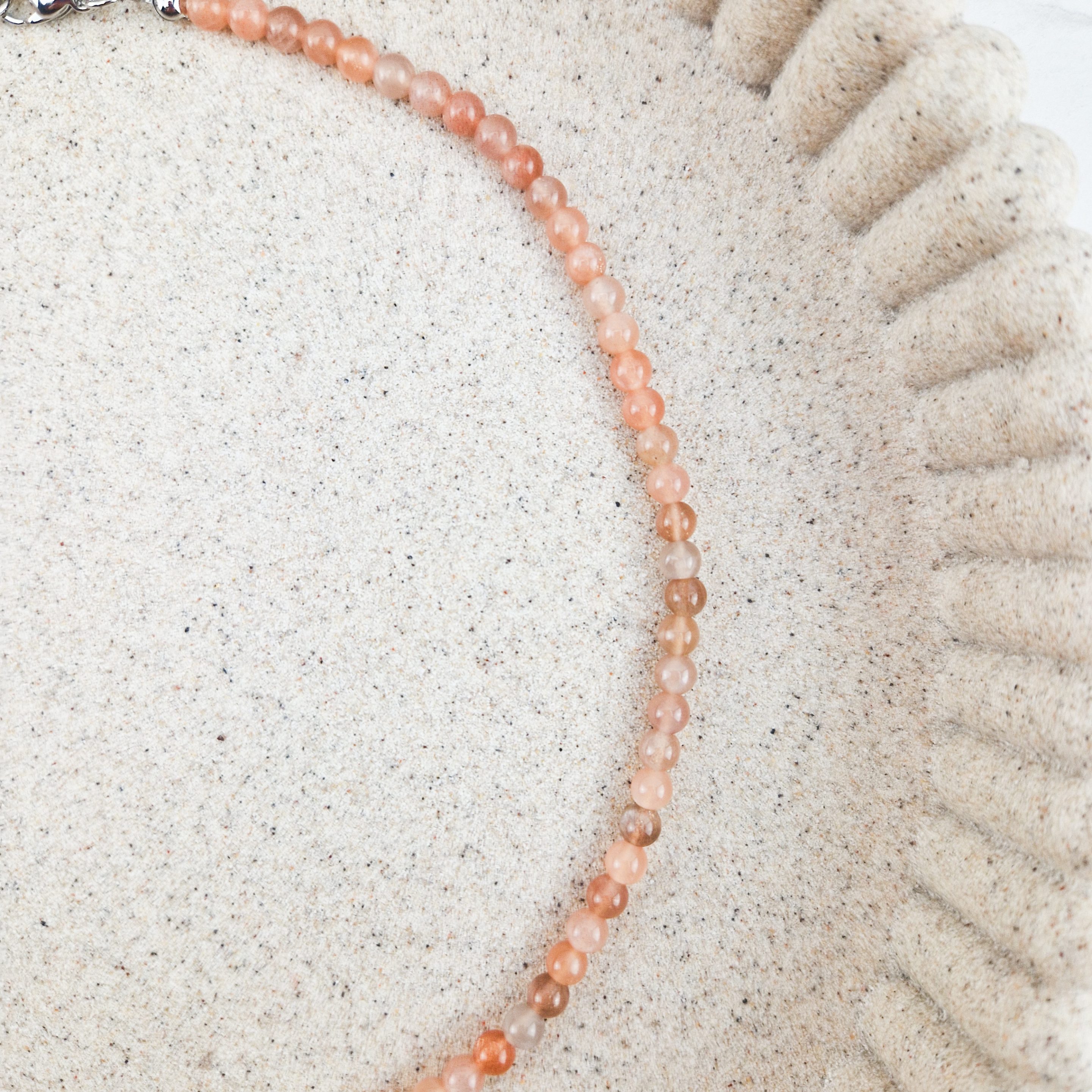 Maansteen ketting 4 mm kralen