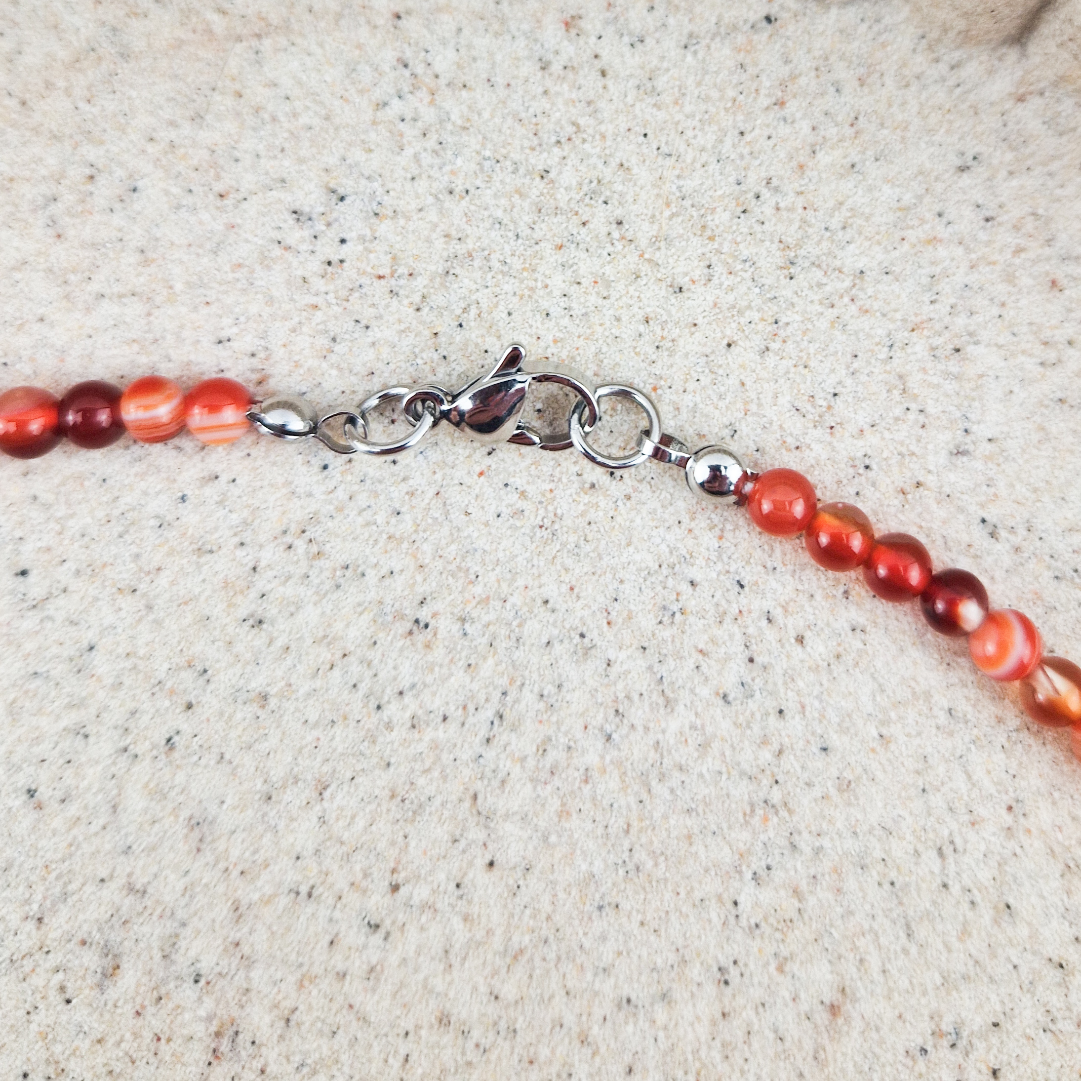 Carneool ketting 4 mm kralen