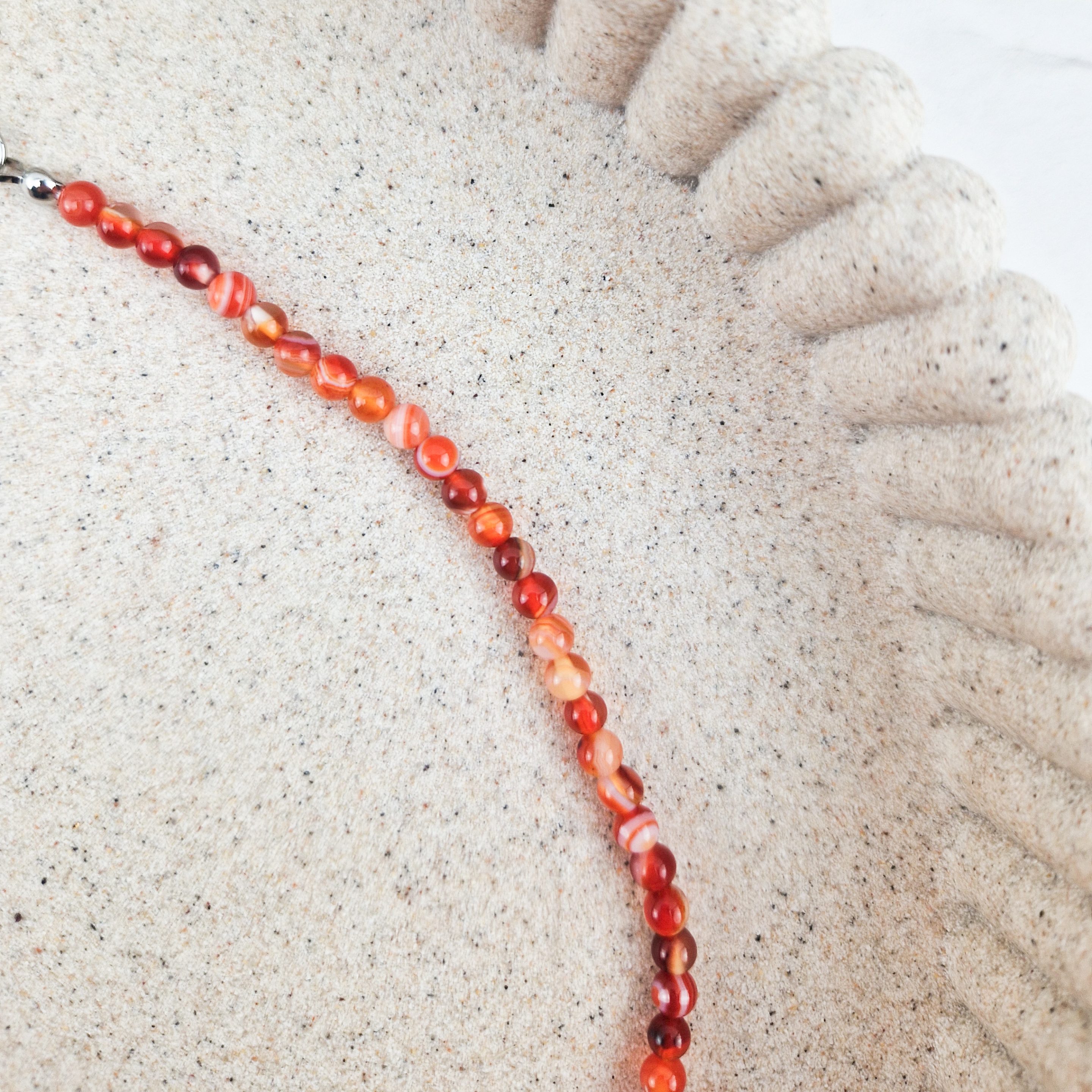 Carneool ketting 4 mm kralen