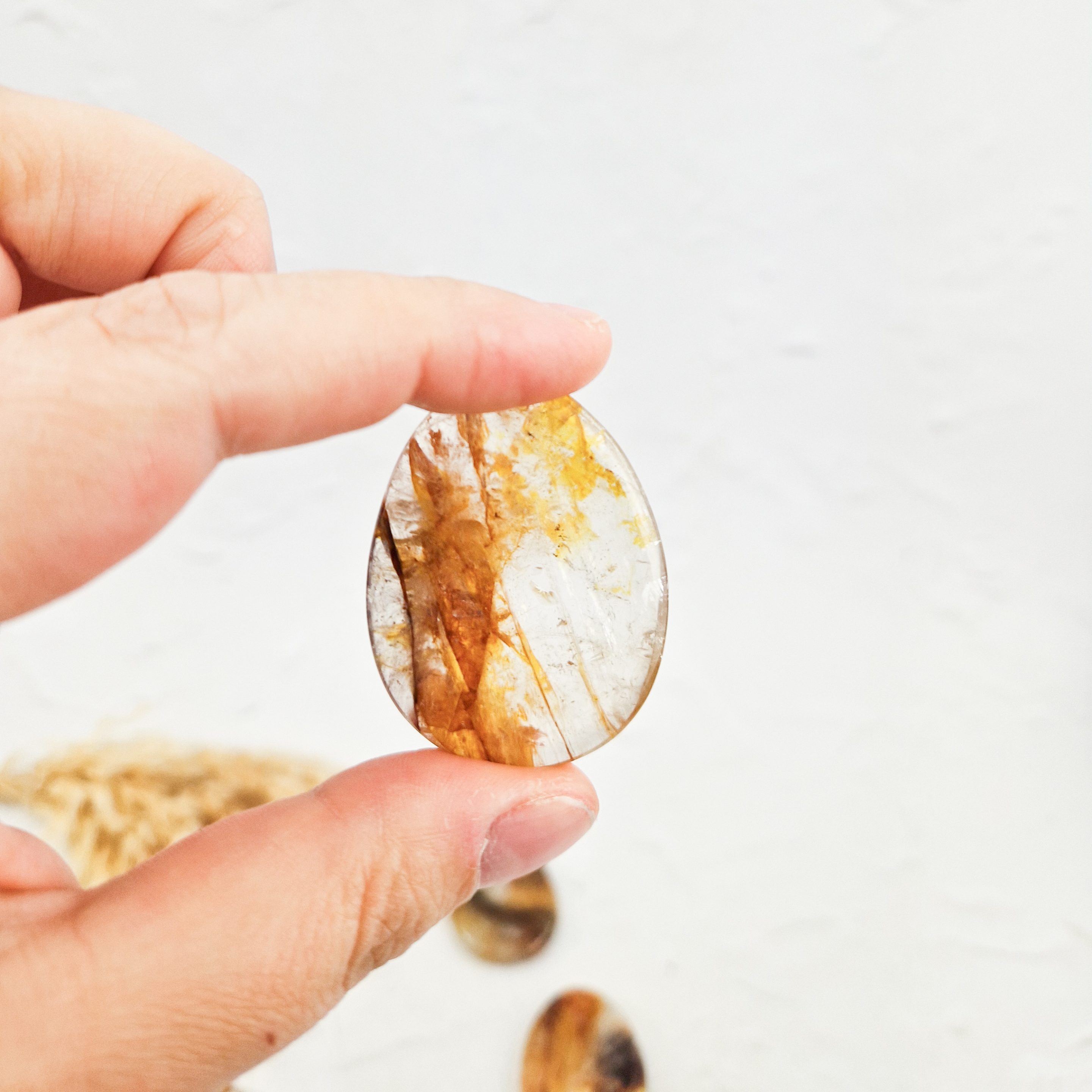 Limoniet kwarts worry-stone / duimsteen