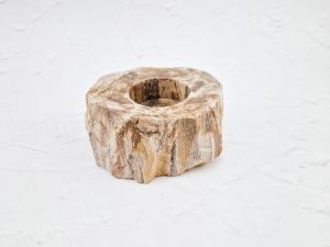 Versteend hout waxinelichthouder