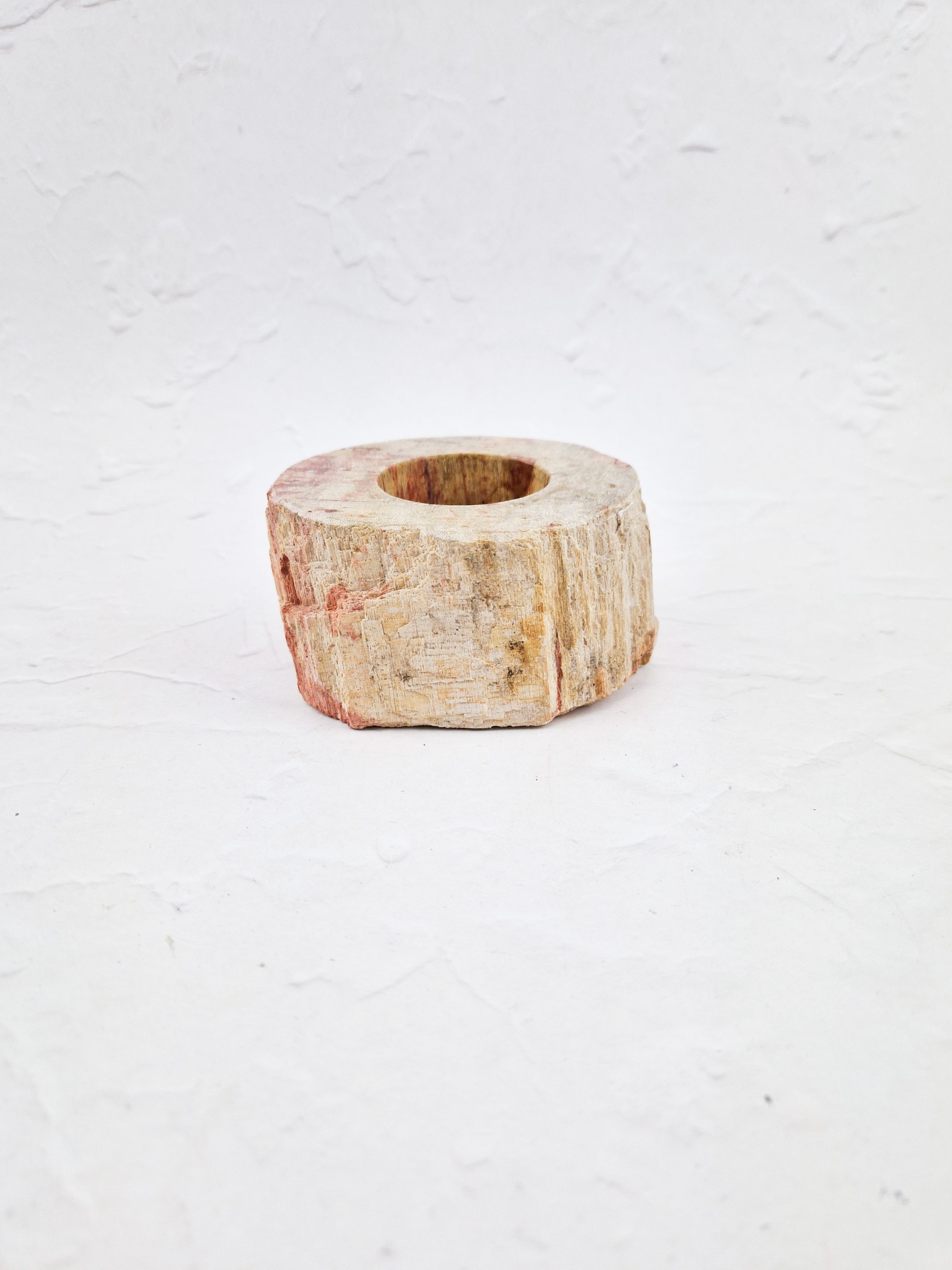 Versteend hout waxinelichthouder