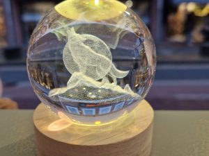 Glazen bol met lampje: wolf