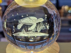 Glazen bol met lampje: schildpad