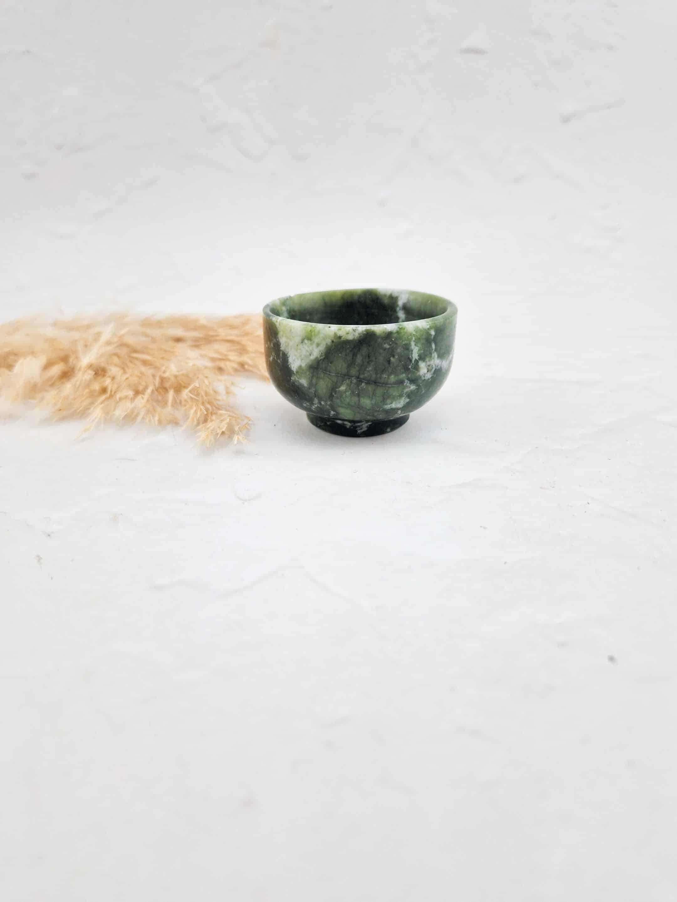Groene jade schaaltje