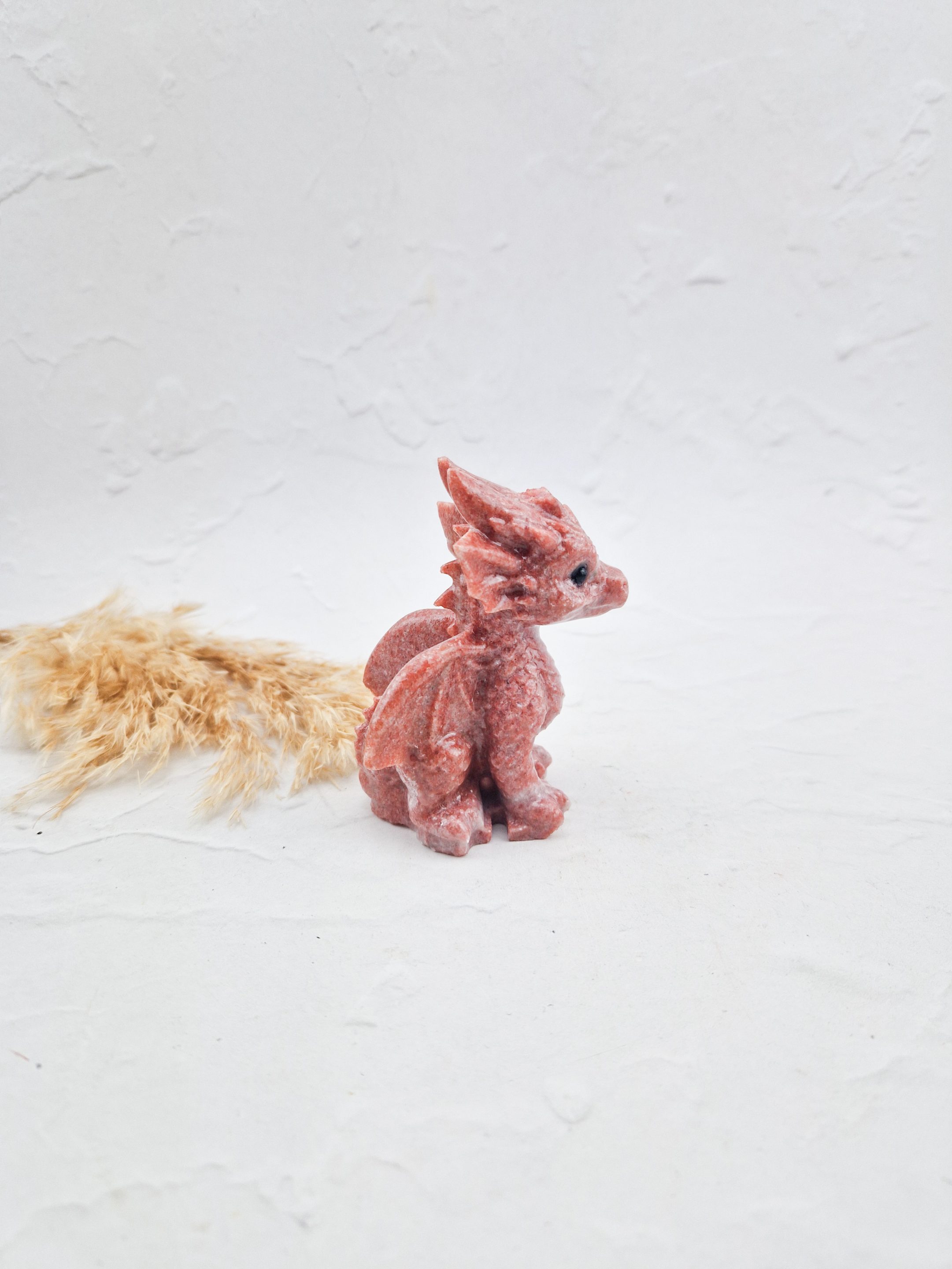 Roze jaspis baby draak #1