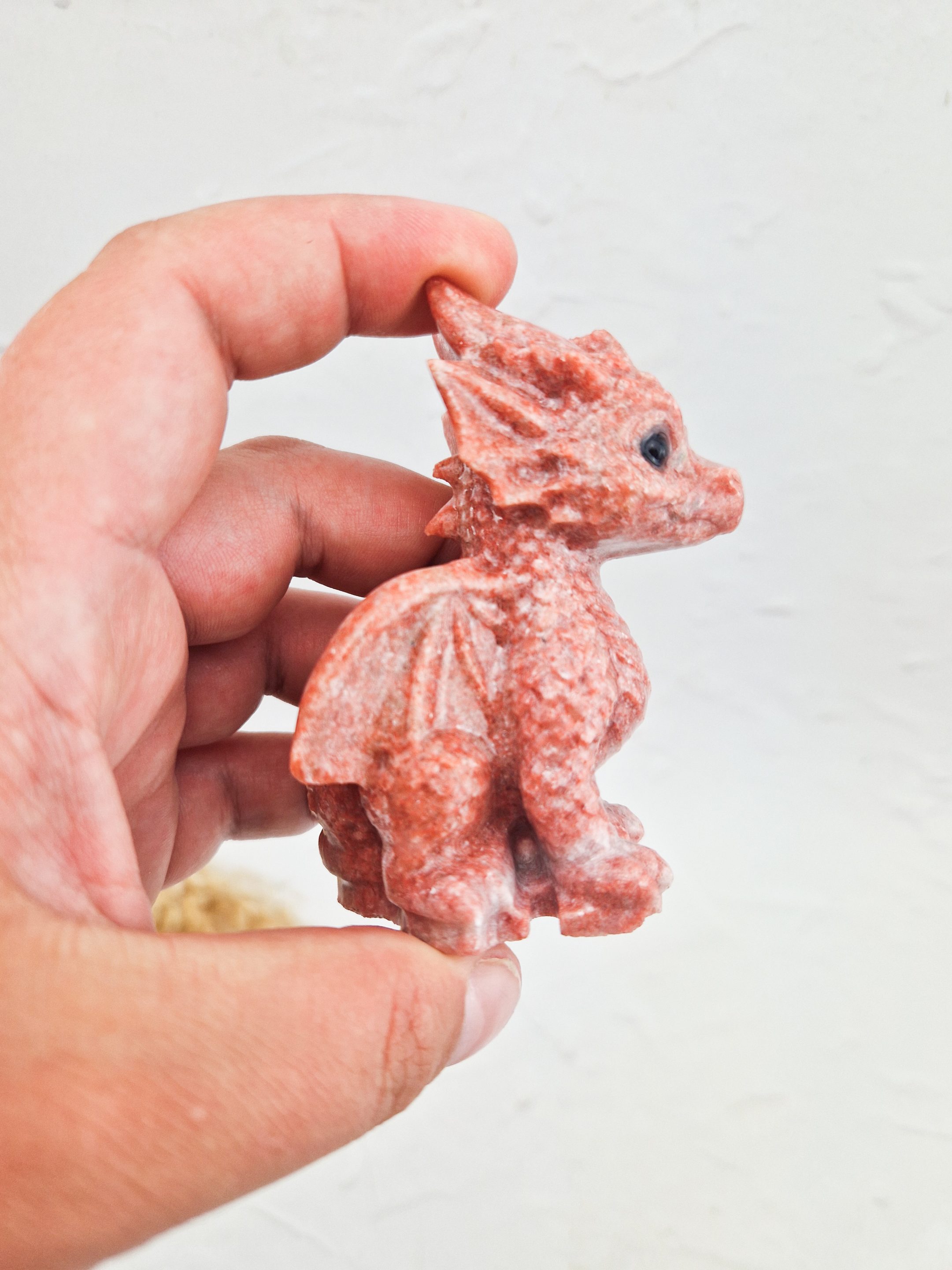 Roze jaspis baby draak #1