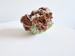 Ruwe smitsoniet uit Indonesië
